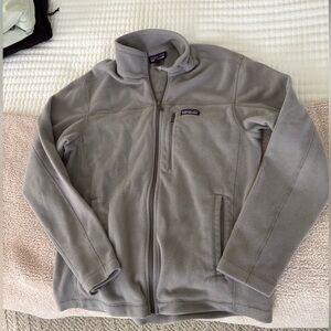 Patagonia Men's Light Gray Fleece Jacket
